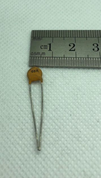 Picture of 68pF 500V NPO Disk Ceramic disc Cap 5mm