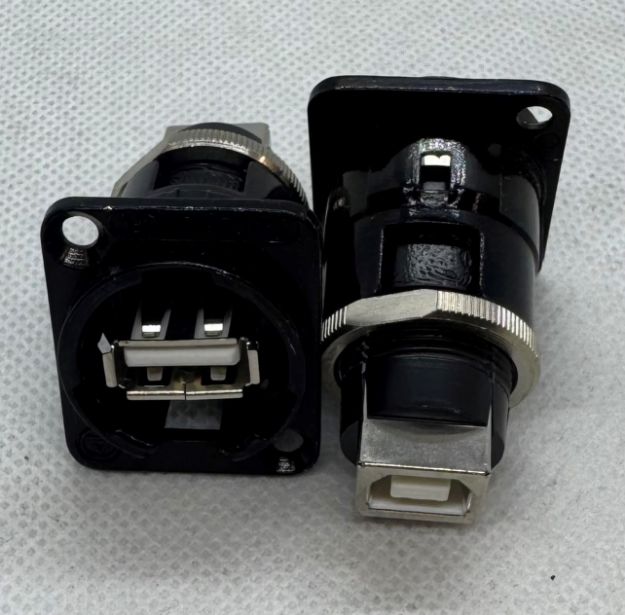 Picture of Switchcraft USB A to B Connector Panel Mount Feedthrough BLK